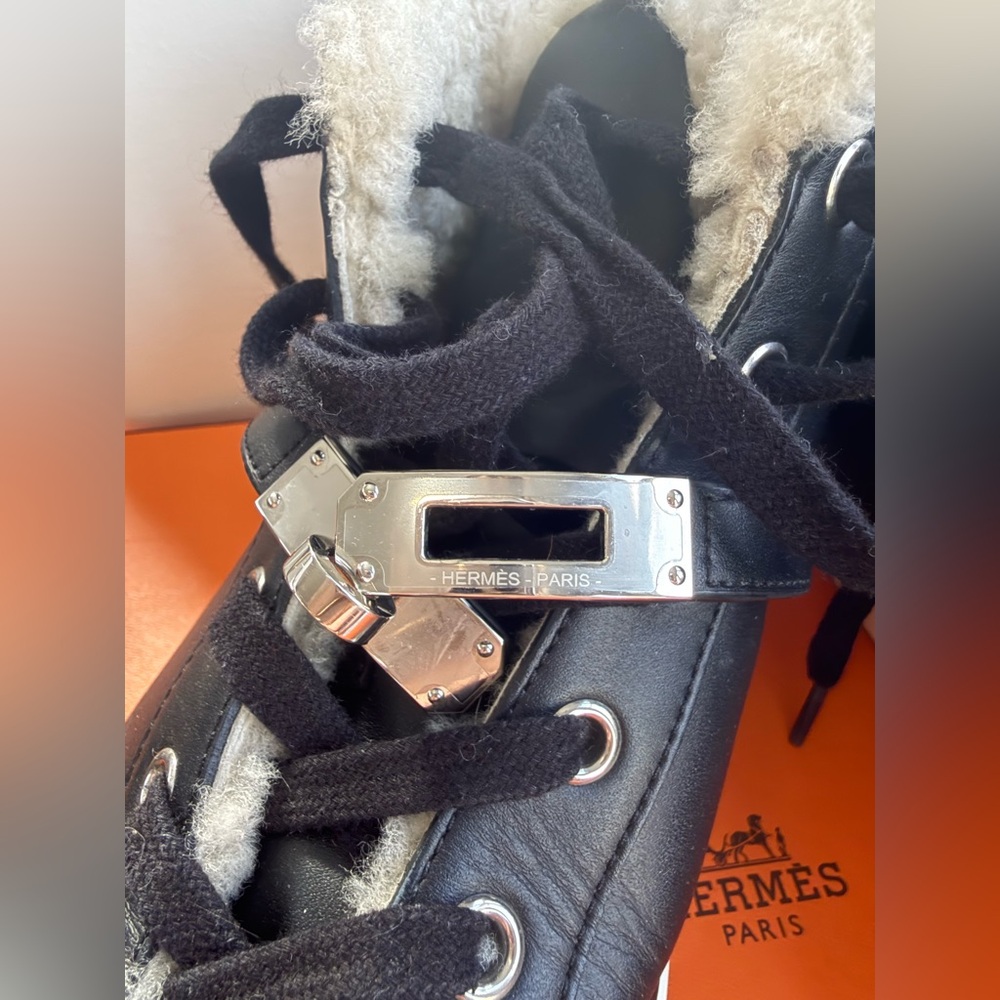 HERMÈS Black leather shearling Kelly lace up sneakers women , full set, 39 - Picture 3 of 11